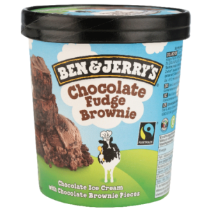 Beskrivning: Chokladgräddglass Med Bitar Av Chokladbrownies.